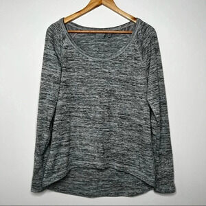 Athleta No Sweatin’ It Sharkbite Gray Heather Hi-Lo Top Size Medium